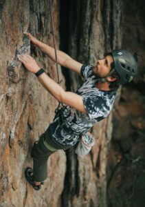 Equipo basico de escalada deportiva - Outdoor Patagonia