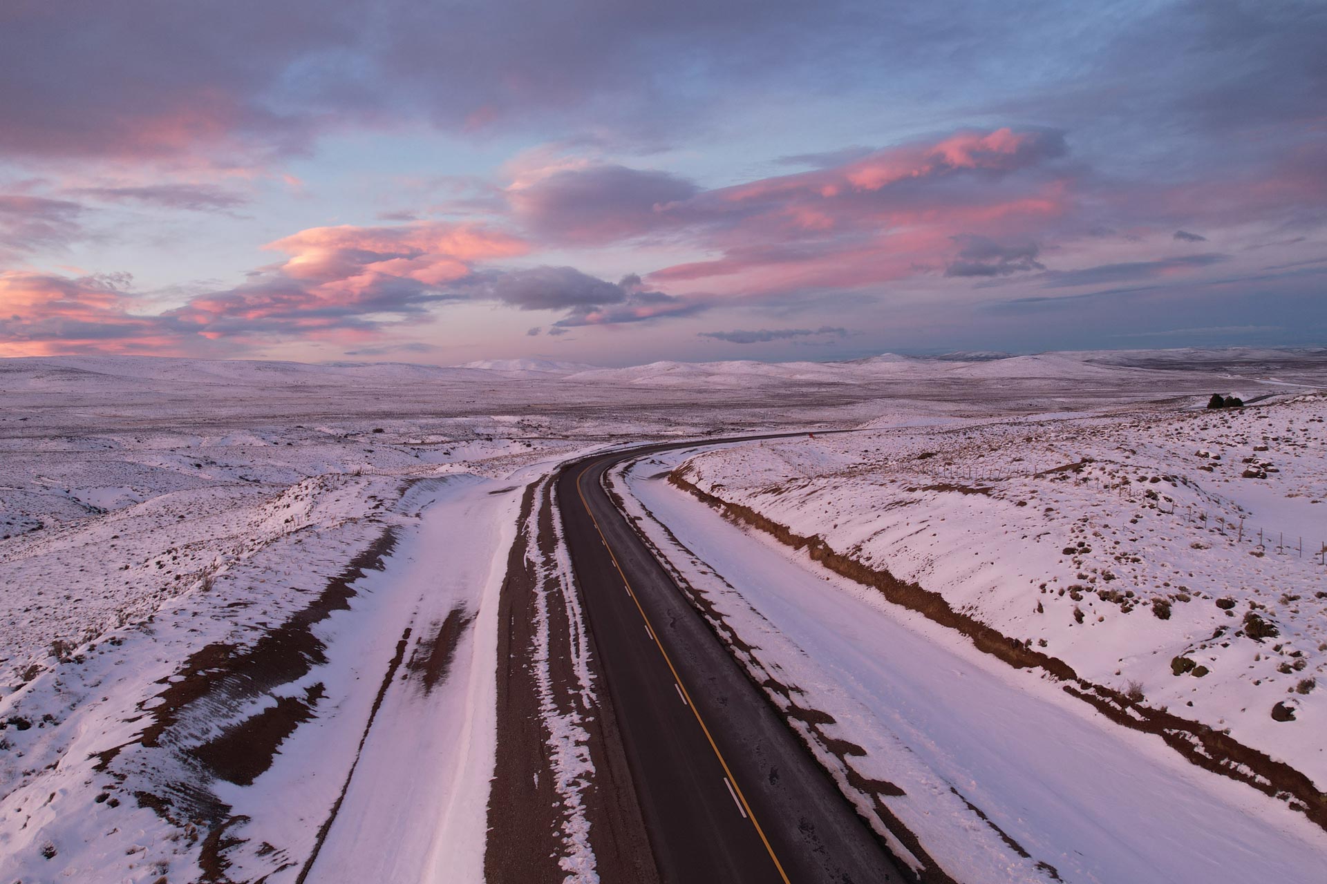 Ruta 40 Patagonia Argentina: A Snowy Landscape in Patagonia