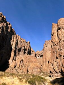 Piedra Parada y el Cañadon de la buitrera