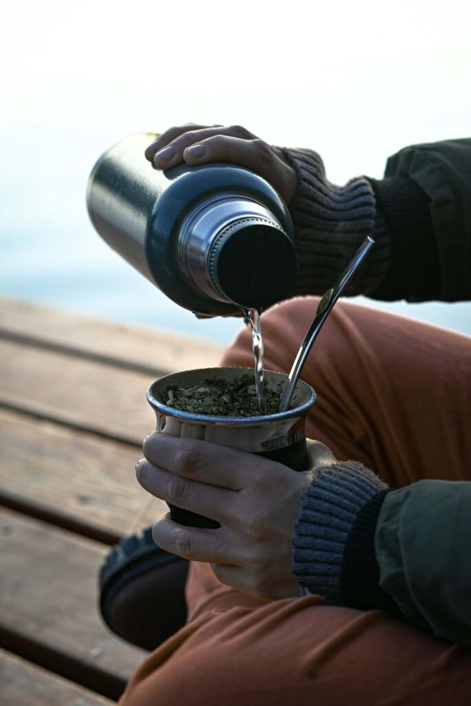 Cebando mate
