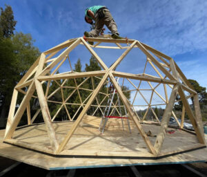 Fijando triángulo a la estructura